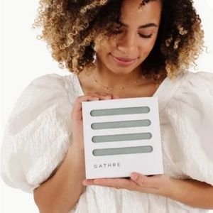 NIB. Discontinued Color: *Isle* Gathre table cloth runner.